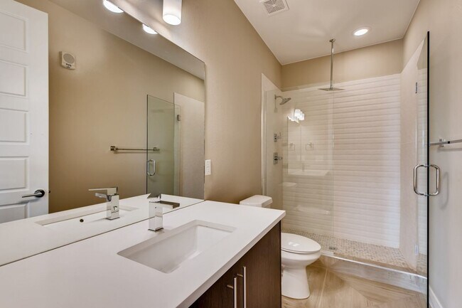 Foto del edificio - Modern Industrial Style Townhome