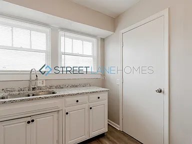 Foto del edificio - 1412 E Bradbury Ave