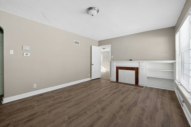 Foto del edificio - 126 Thoroughman Ave