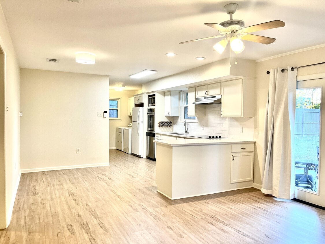 555 Burgin Ave, Baton Rouge, LA 70808 House Rental in Baton Rouge, LA