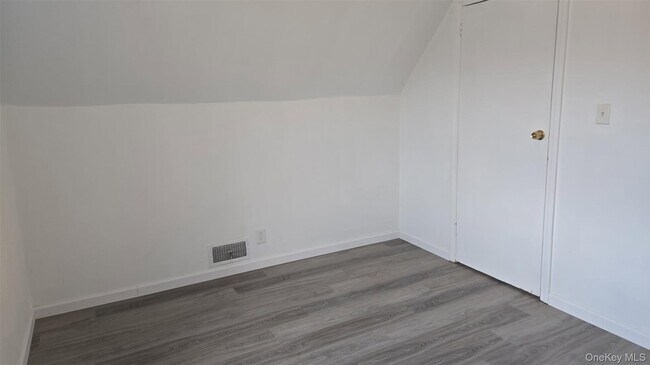 Foto del edificio - 120-33 200th St