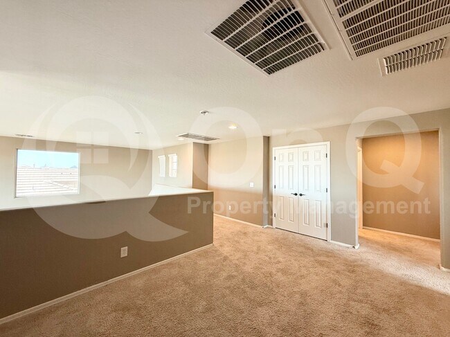 Foto del edificio - 5495 W Victory Way