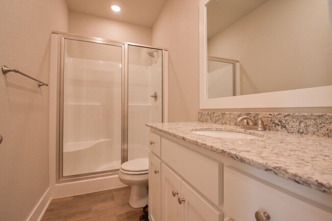 Building Photo - 4 bed 4 bath home in Rogers, AR!!