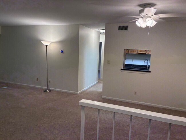 Foto del edificio - 5926 Cove Landing Rd