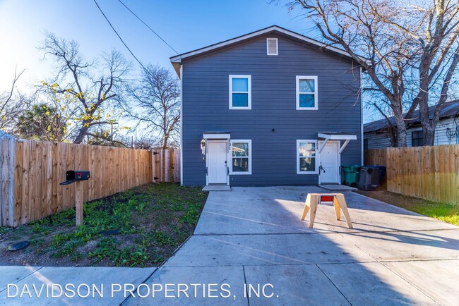 Building Photo - 2 br, 1.5 bath House - 234 Gould St #101