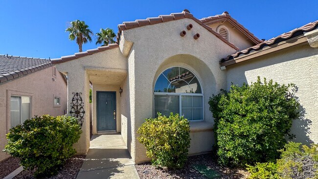 Building Photo - 3 Bed, 2 Bath Single-Story Home in Summerlin