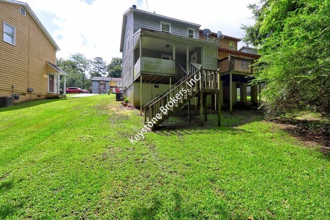 Foto del edificio - 4386 Barrington Pl
