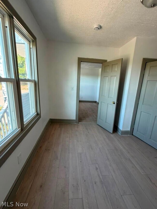 Foto del edificio - 6010 Bower Ave