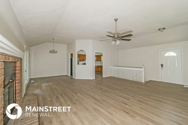 Building Photo - 11704 Bristol Ave