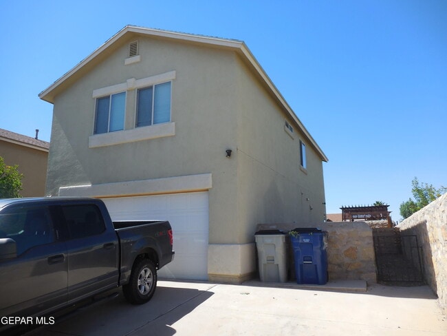 Building Photo - 7045 Eagle Nest Ct