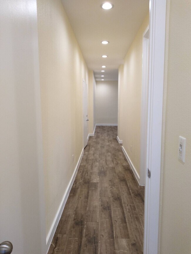 Building Photo - 431 Coronado Ter