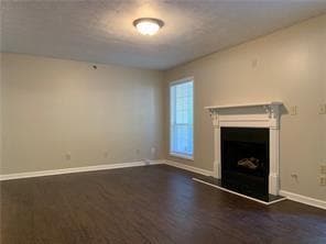 Building Photo - 4000 Riverlook Pkwy SE