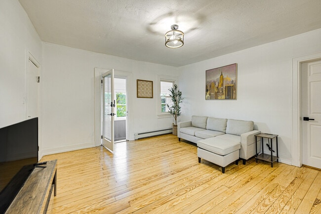 Foto del edificio - 81 Southside Ave