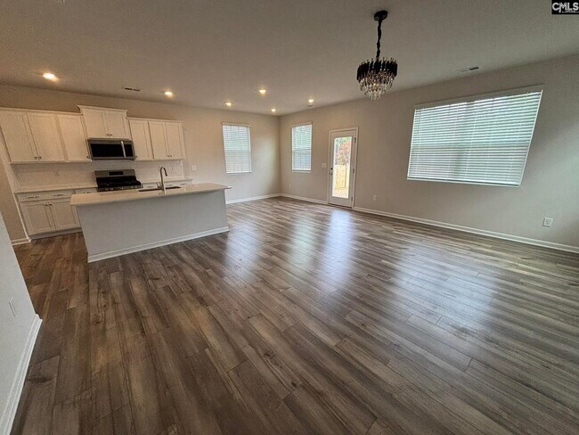 Foto del edificio - 520 Richmond Rd