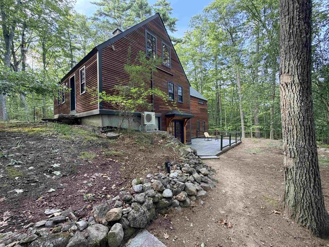 Building Photo - 40 Colby Rd