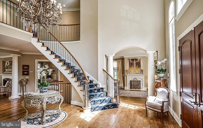 Foto del edificio - 7841 Montvale Way