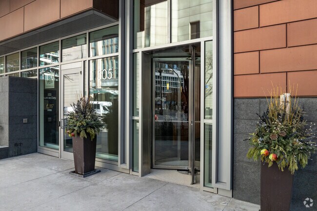Entrance - ParkView Condominiums