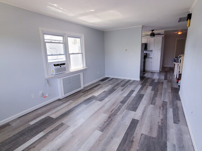 LivingRoom_View1 - 1263 N Railroad Ave