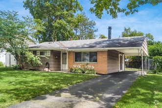 Building Photo - 740 Stinchcomb Dr