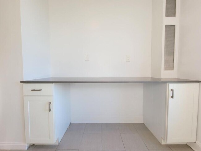 Foto del edificio - 1 bedroom in ASTORIA NY 11103