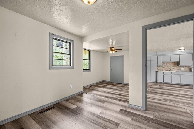 Foto del edificio - 508 SW 19th St