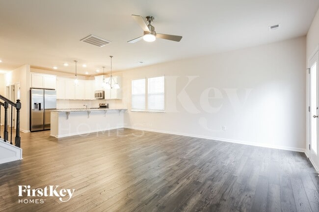 Foto del edificio - 427 Stonefence Dr