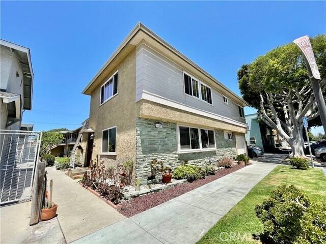 Foto principal - 1057 E Appleton St