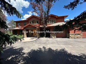 Building Photo - 27065 Mountain Park Rd