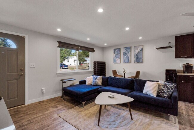 Foto del edificio - 940 Quitman St