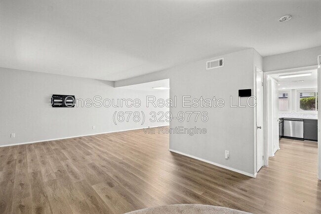 Building Photo - 7312 Cardigan Cir NE