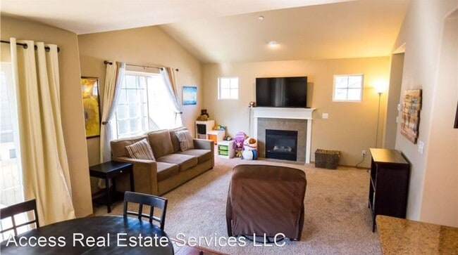 Foto del edificio - 3 br, 2.5 bath House - 713 Verbena Ln