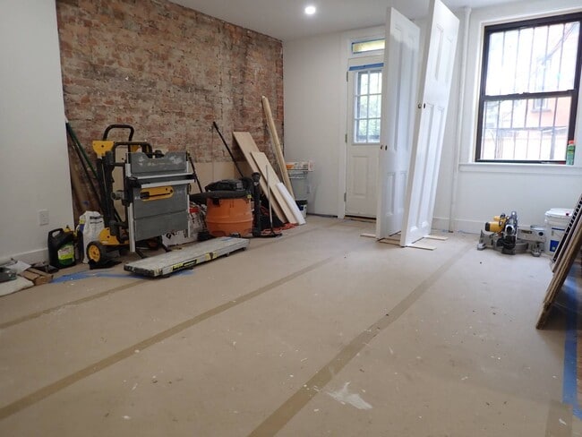 Building Photo - 250 Carlton Ave