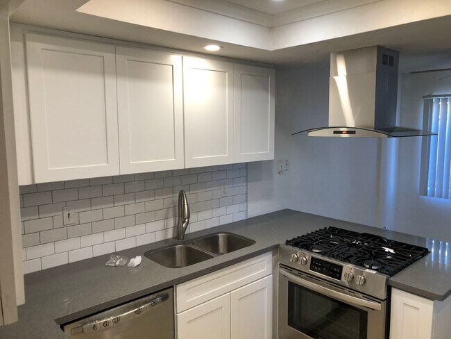 Foto del edificio - 16871 Green Ln