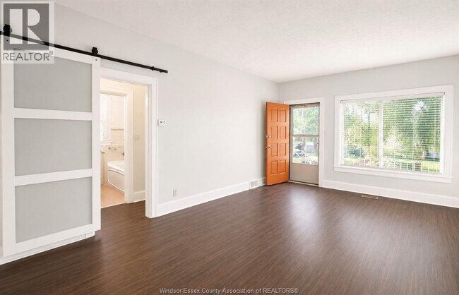 Building Photo - 415 GROVE