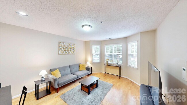 Foto del edificio - 424 Mather Green Ave