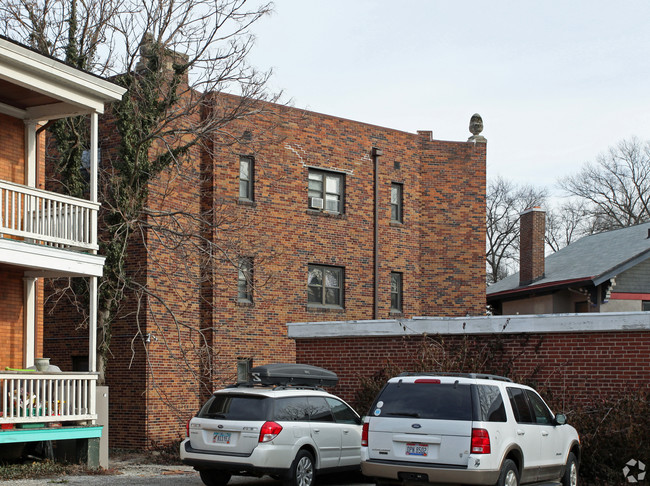 Foto del edificio - 2499 Madison Rd