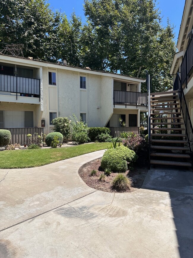 Building Photo - Sycamore Glen Apartments