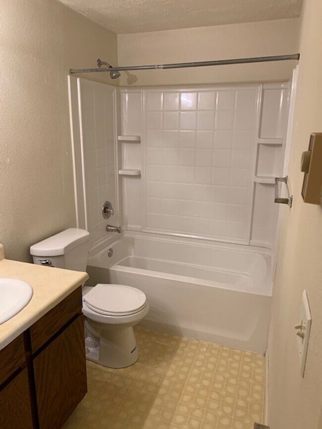 Foto del edificio - Cute 1 Bedroom, 1 Bathroom Apartment