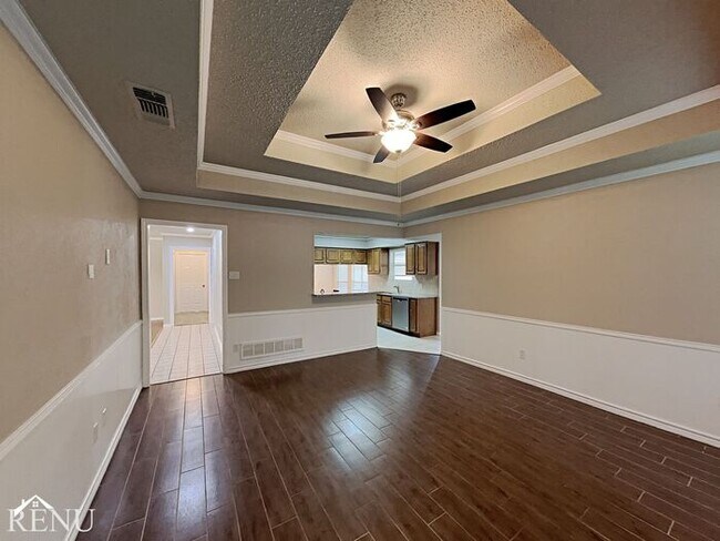 Building Photo - 1413 Cobblestone Dr