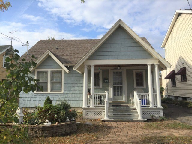 Primary Photo - 12 Buell St