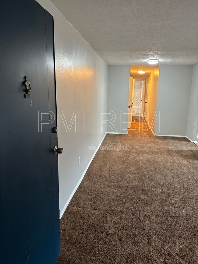 Building Photo - 14221 Triskett Rd