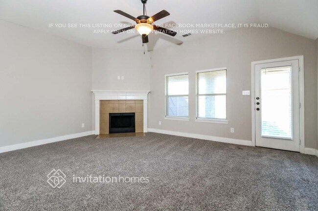 Building Photo - 105 Thorncreek Cir