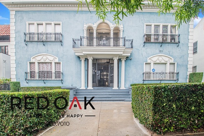 Building Photo - 121 N Kenmore Ave