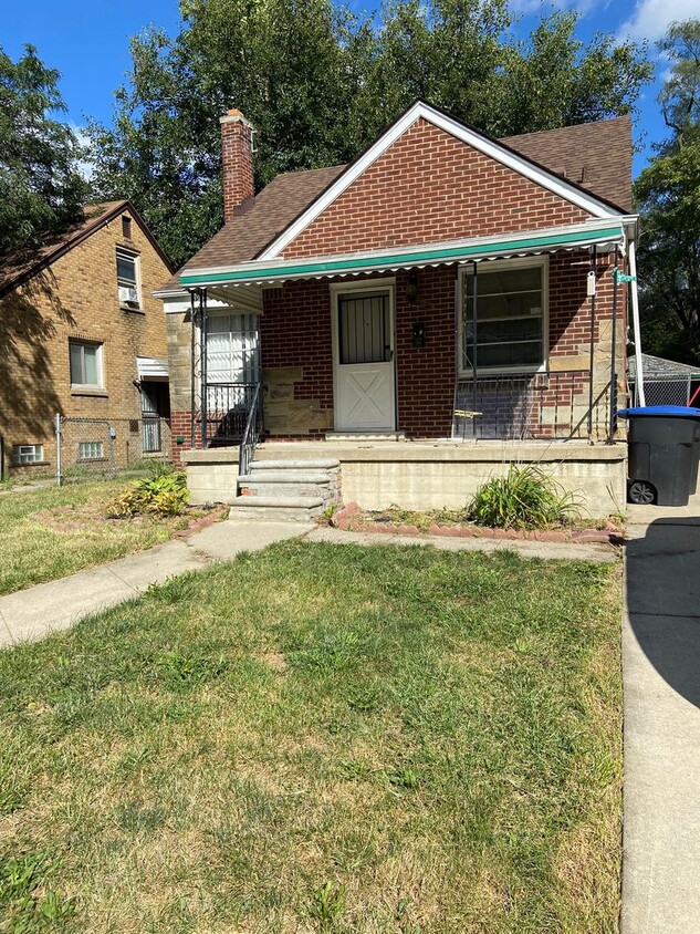 Foto principal - 3 Bedroom 1 Bath Home in Detroit