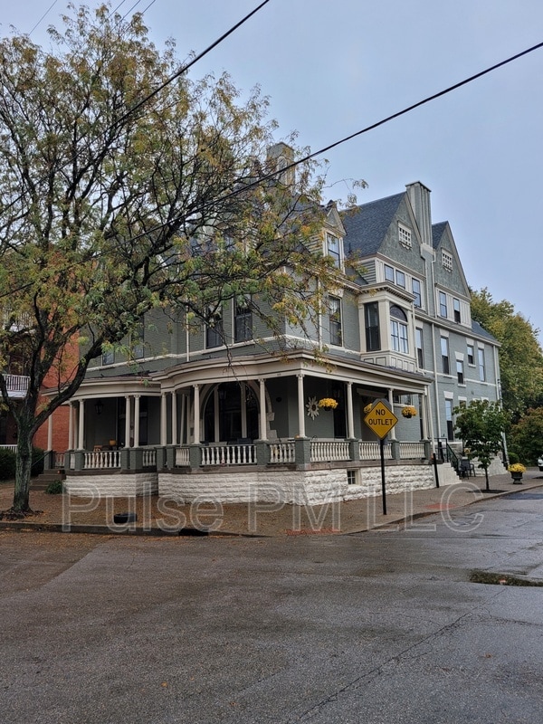 Building Photo - 530 Garrard St