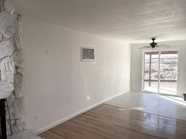 Building Photo - 100 Opalite Ct