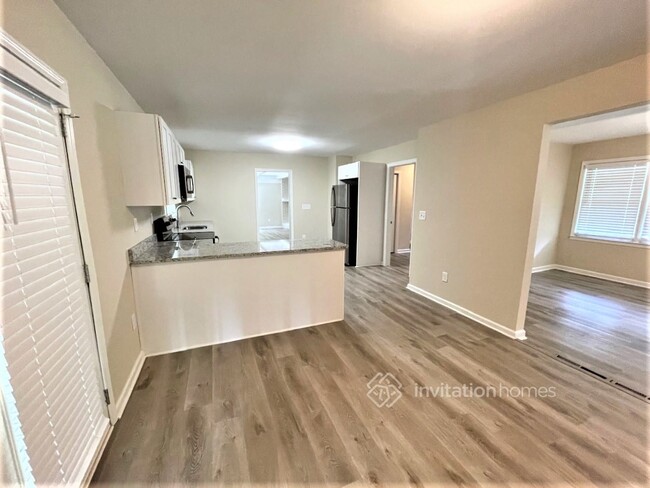 Building Photo - 386 Kemolay Rd SW