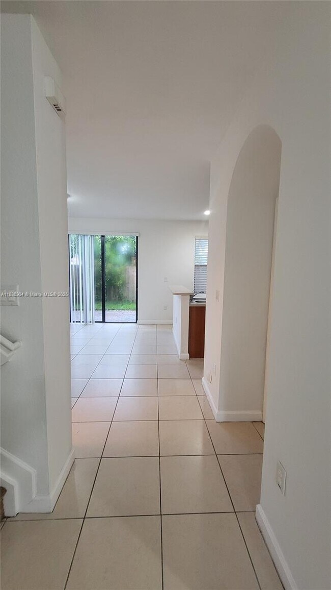 Building Photo - 4219 SW 164th Ct