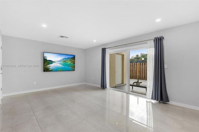 Foto del edificio - 8443 SW 137th Ave