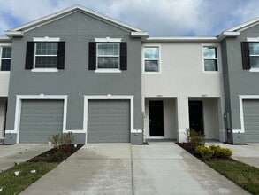Building Photo - 33031 Tulip Petal Ln